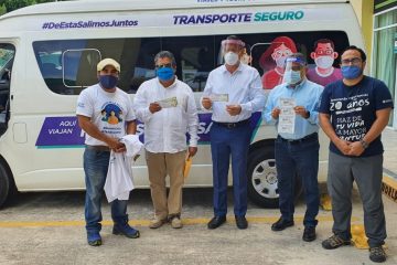 Donan empresas Canaco Tuxtla combustible para transporte de personal médico