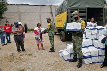 Ejército entrega apoyos a familias de Chiapas afectadas por las lluvias