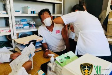 Aplican vacunas anticovid a personas de la tercera edad del CERSS número 17 en Playas de Catazajá