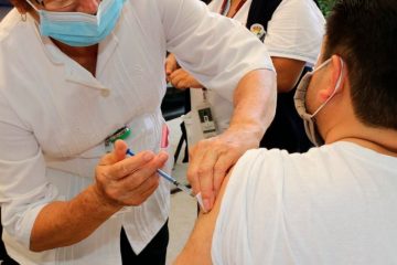 Vacunación a personas de 40 a 49 años se amplía en municipios de la Región Soconusco