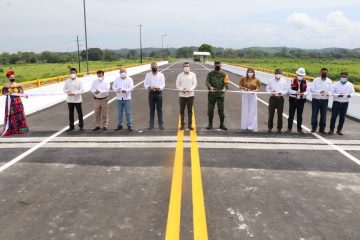 En Tapachula, inaugura Rutilio Escandón la reconstrucción del puente Coatán