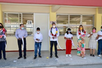 En Tapachula, Rutilio Escandón inaugura espacios educativos en la Secundaria “Juan de la Barrera”