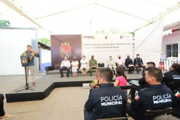 Junto a AMLO, sumamos esfuerzos y economías para dignificar a las y los policías de Chiapas: Rutilio Escandón