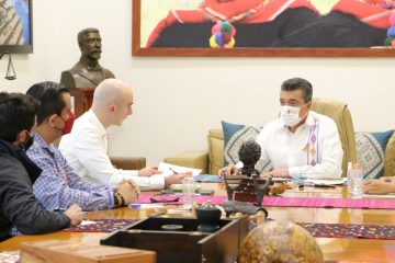 Rutilio Escandón se reúne con el secretario técnico del Gabinete de Presidencia de la República, Carlos Torres