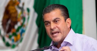 Justifica diputado de Morena que gobierno desaparezca 200 diputaciones «pluris»