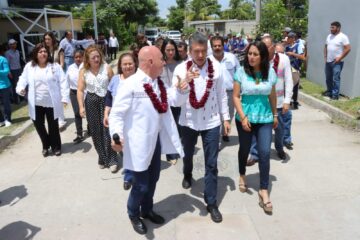 En Venustiano Carranza, Rutilio Escandón inaugura reconversión del Centro de Salud San Francisco Pujiltic
