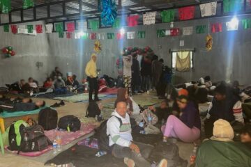 Localizan a 155 migrantes en Paredón