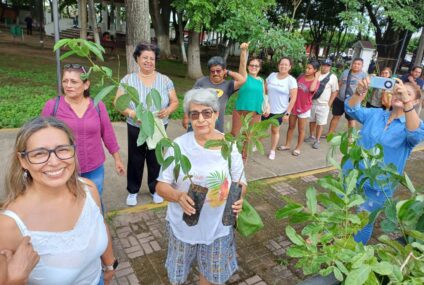 Mopaz dona más de 5 mil arboles para reforestación