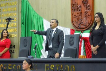 El diputado Luis Ignacio Avendaño Bermúdez asume presidencia del Congreso de Chiapas